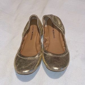 Lucky brand flats size 7